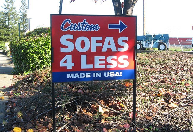 Custom Sofas Yard Sign by Sign Dynamics