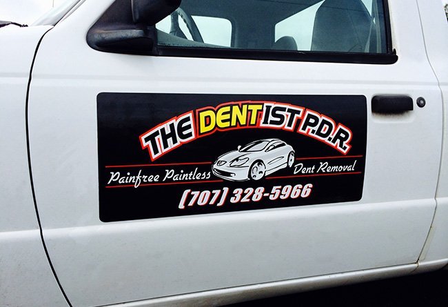 Dentist Vehicle Magnet by Sign Dynamics